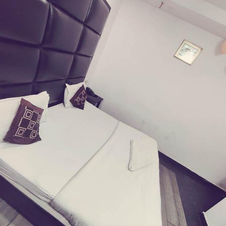 Hotel Saya Deluxe Near New Delhi Railway Station ' Екстер'єр фото