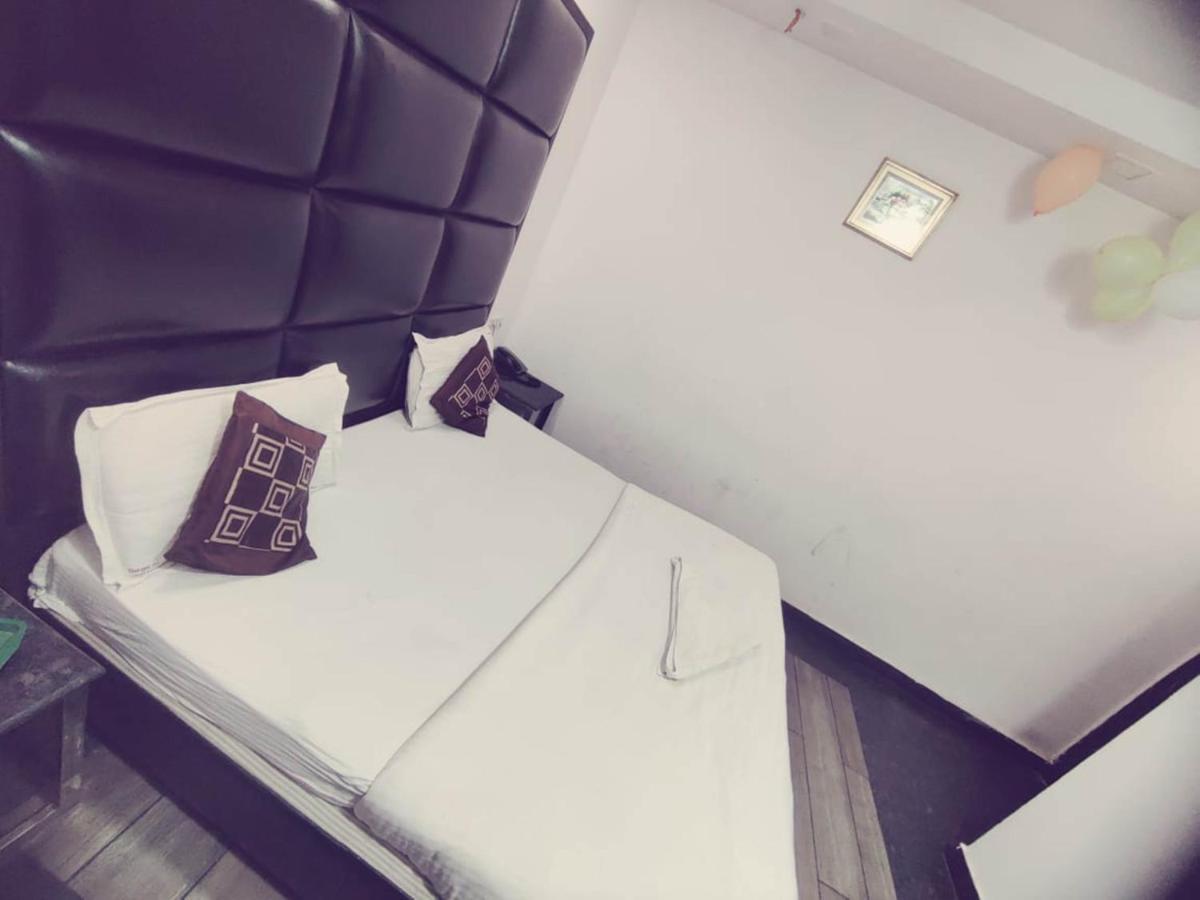 Hotel Saya Deluxe Near New Delhi Railway Station ' Екстер'єр фото